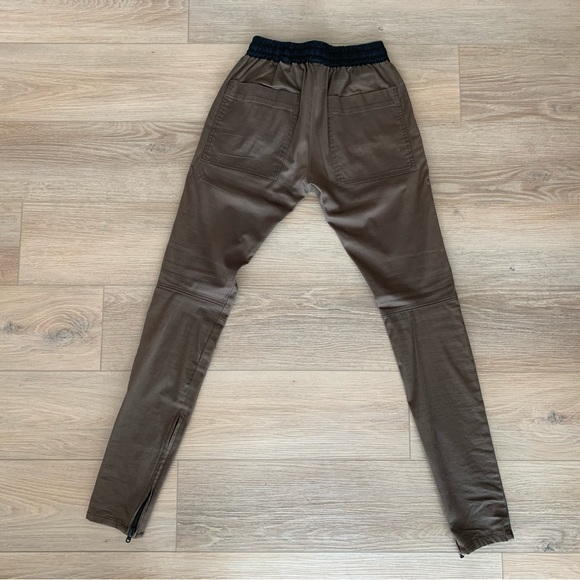 Fear Of God Pants - Picture 2 of 3